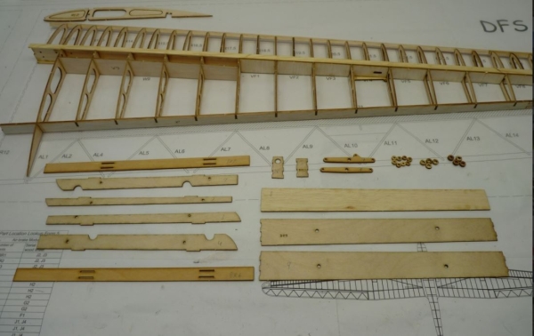 15806 Kranich (Laser Cut Kit) / 3000 mm